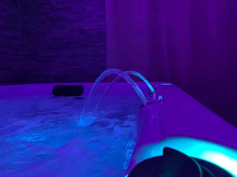 Sandspa Logement Avec Jacuzzi Orange  Exterior foto